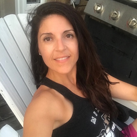 Meet your Posher, Crista - Picture 1 of 1